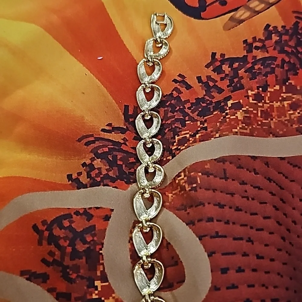 VINTAGE NAPIER Necklace